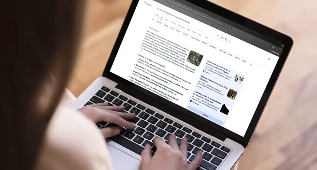 Un résumé créé à l'aide de Gimini dans un résultat de recherche. Approche similaire au navigateur IA Comet